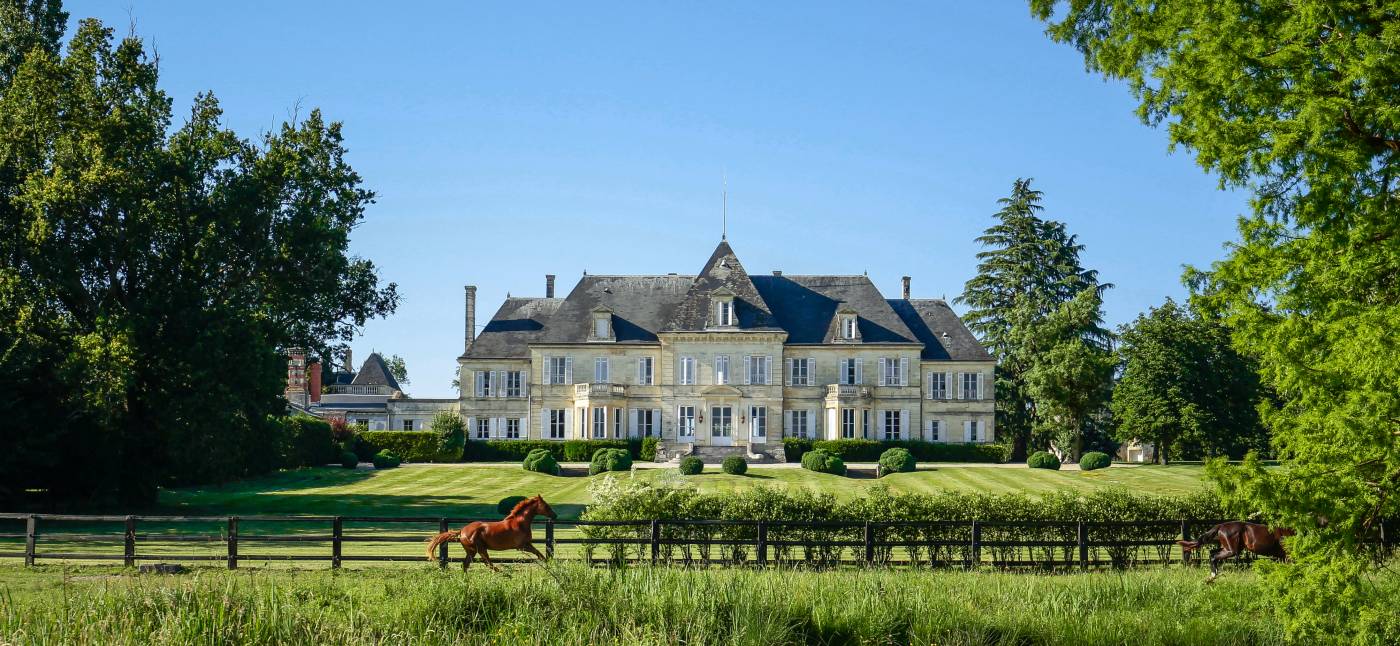 Malleret chateau et chevaux